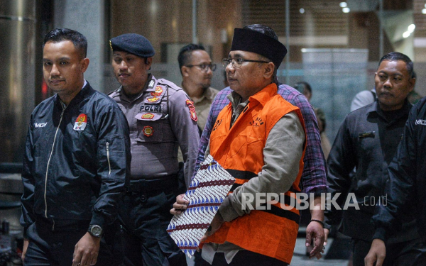 KPK Tahan Eks Menag Yaqut Cholil Qaumas