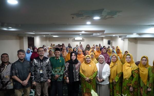 50 Perempuan Mustahik Ikut Program Pemberdayaan Ekonomi Kreatif Aisyiyah