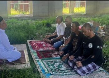 Salat Ashar Perdana Tandai Babak Baru Masjid Batak Dalihan Na Tolu Sulawesi Selatan di Maros
