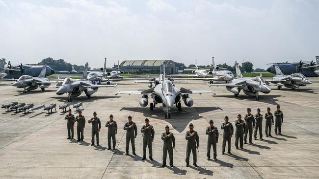 Perdana! 2 Rafale Indonesia Ikut Atraksi Udara Jelang HUT ke-81 RI
