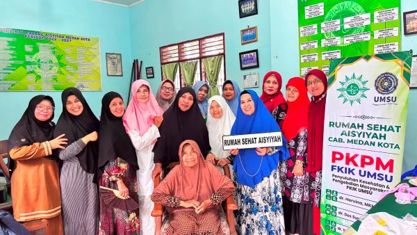 Edukasi dan Pelatihan Hands-On Perawatan Wajah Mandiri: Tim PKPM UMSU Kembangkan Rumah Sehat Aisyiyah Medan Kota