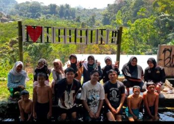 Mahasiswa STIT Muhammadiyah Sibolga-Tapanuli Tengah Bersama Tim KKN MAS Hadirkan Inovasi Eco Signage di Kota Batu